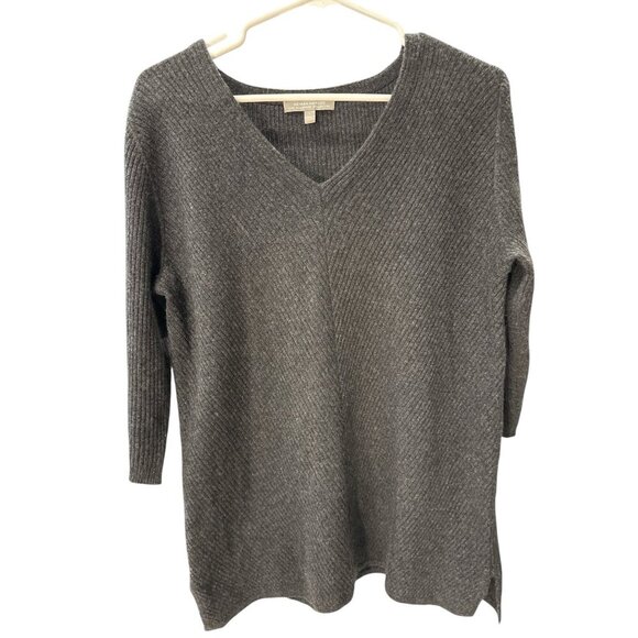 Neiman Marcus Cashmere Collection Grey V-Neck Sweater Large 100% Cashmere EUC - Picture 1 of 7